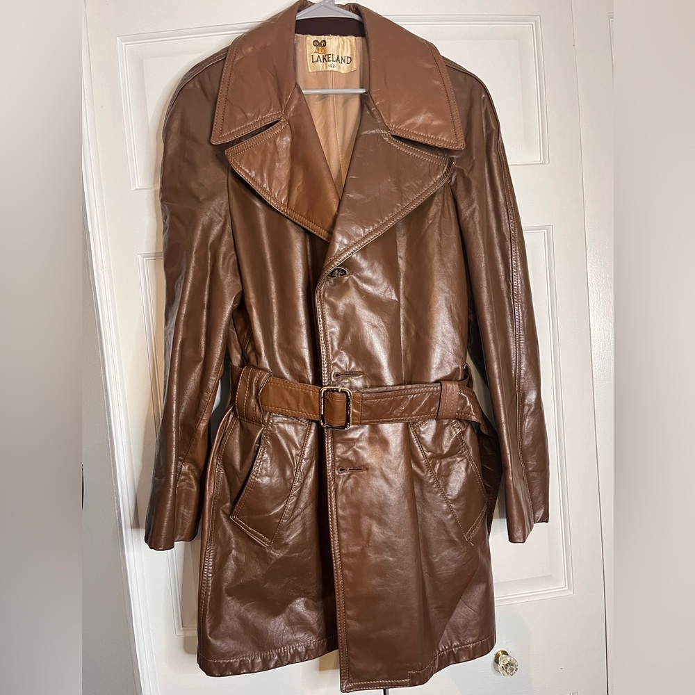 1970s Vintage Brown Leather Top Coat. Beautiful condition. Size Medium